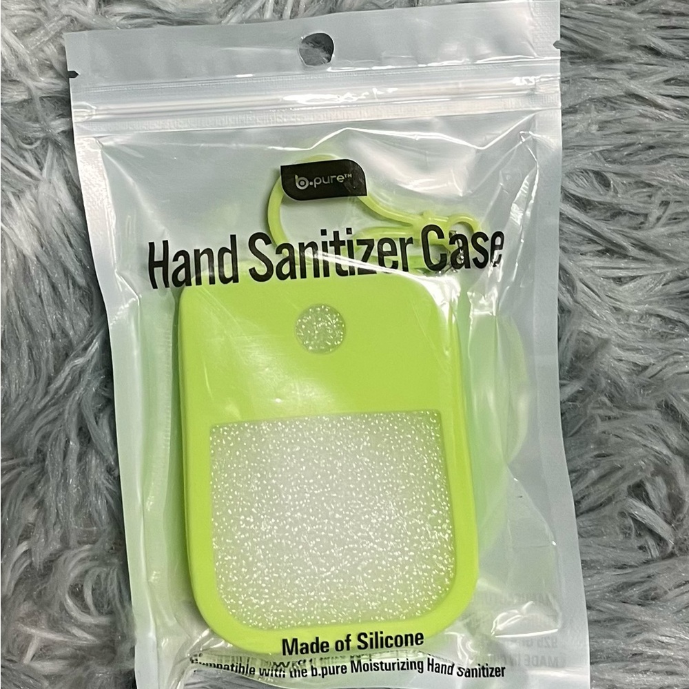 B Pure Silicone Hand Sanitizer Case - Green